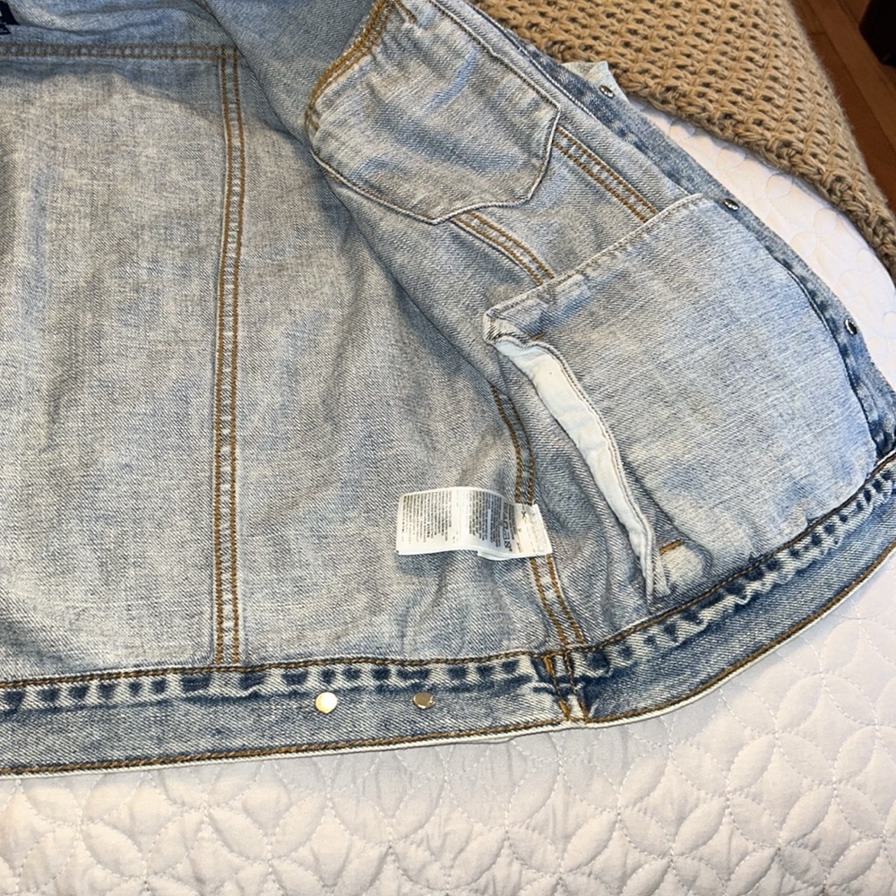 Gap Jean Jacket - image 6